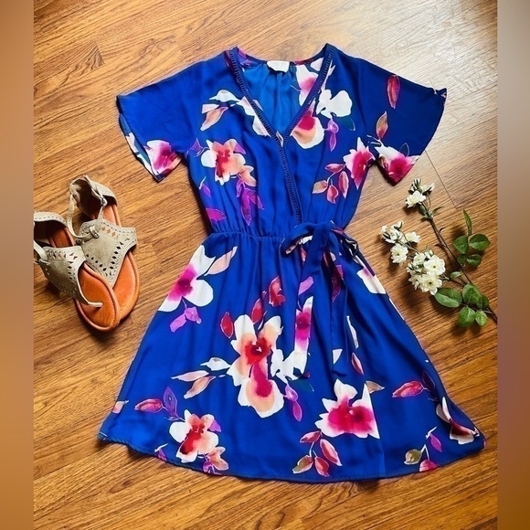 {Sienna Sky} Blue Floral Faux Wrap Dress XS - Picture 2 of 2